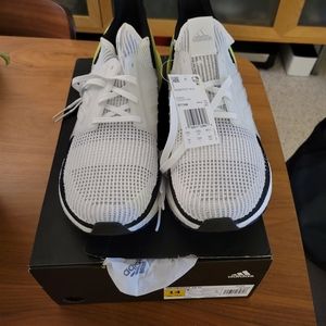 Mens Ultraboost 19 size 14